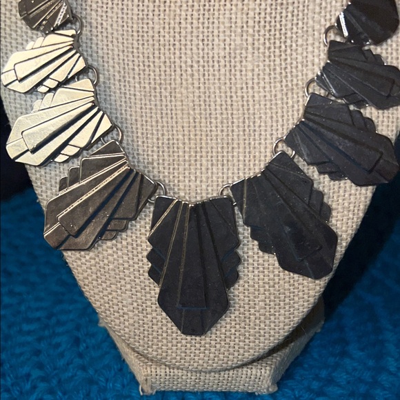 Art Deco style silver tone statement piece - Picture 3 of 6